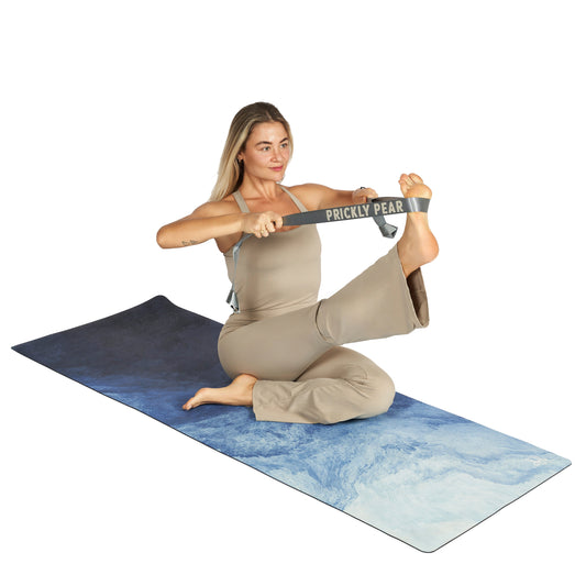 CURRENTS Non-Slip Suede Top 4mm Thick Yoga Mat With Strap