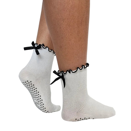 White & Black Scallop Edge Bow Crew Yoga Socks