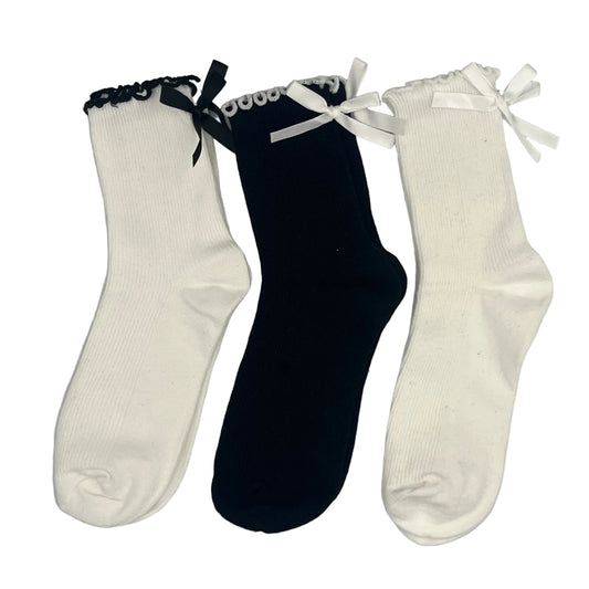 3 Pack of Scallop Edge Bow Crew Socks