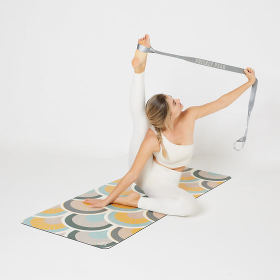 'Wallflower' PU Yoga Mat with ‘Flex 2-in-1’ Strap