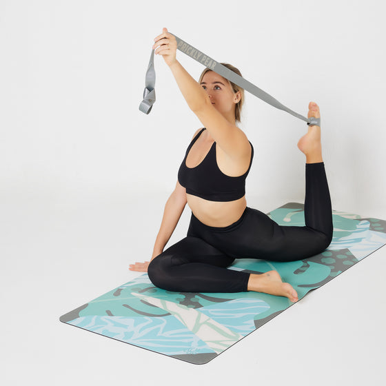 'Lush Lagoon' PU Yoga Mat with ‘Flex 2-in-1’ Strap