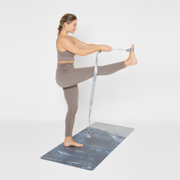 'Ebb & Flow' PU Yoga Mat with ‘Flex 2-in-1’ Strap